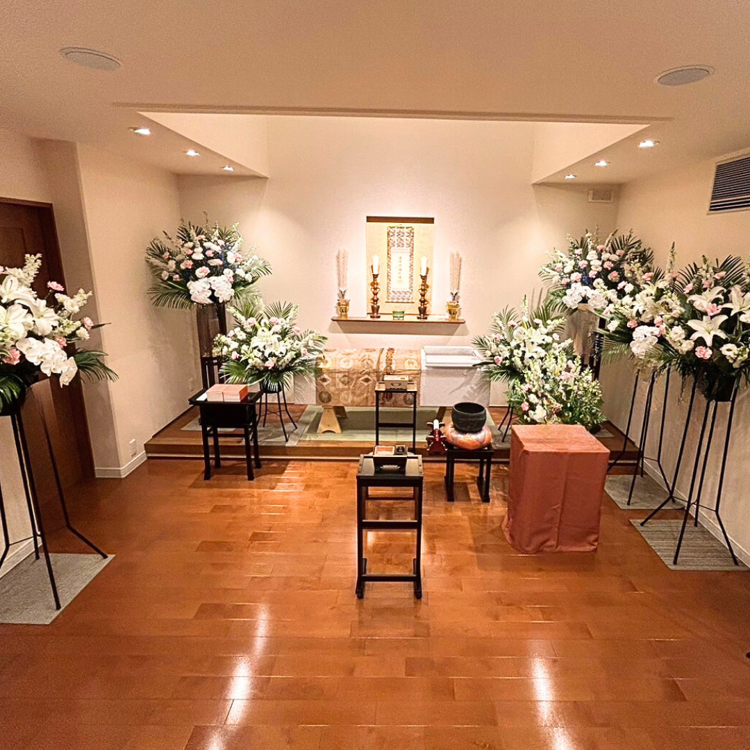 和歌山市の寺院葬の生花祭壇