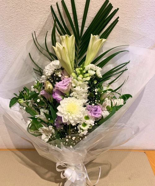 ご出棺前にお棺の上に手向けるご出棺花束